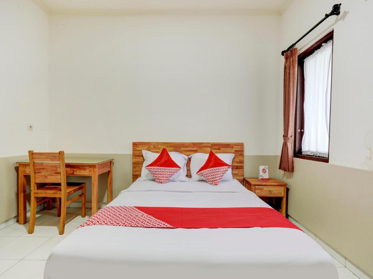 Oyo Flagship 90754 Alamanda Guesthouse เดนปาซาร์ ภายนอก รูปภาพ